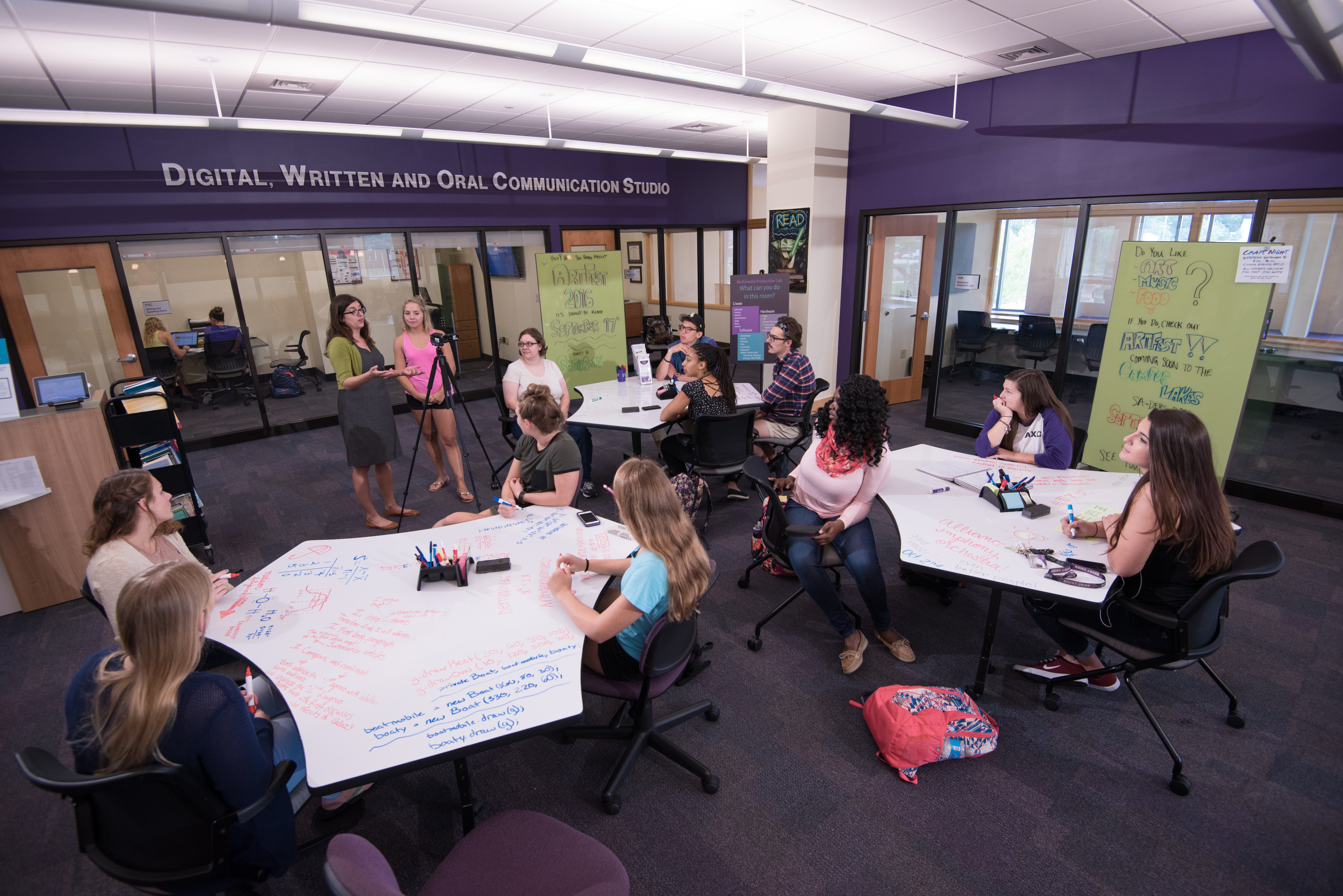 University of Mount Union students in the library's DWOC area 