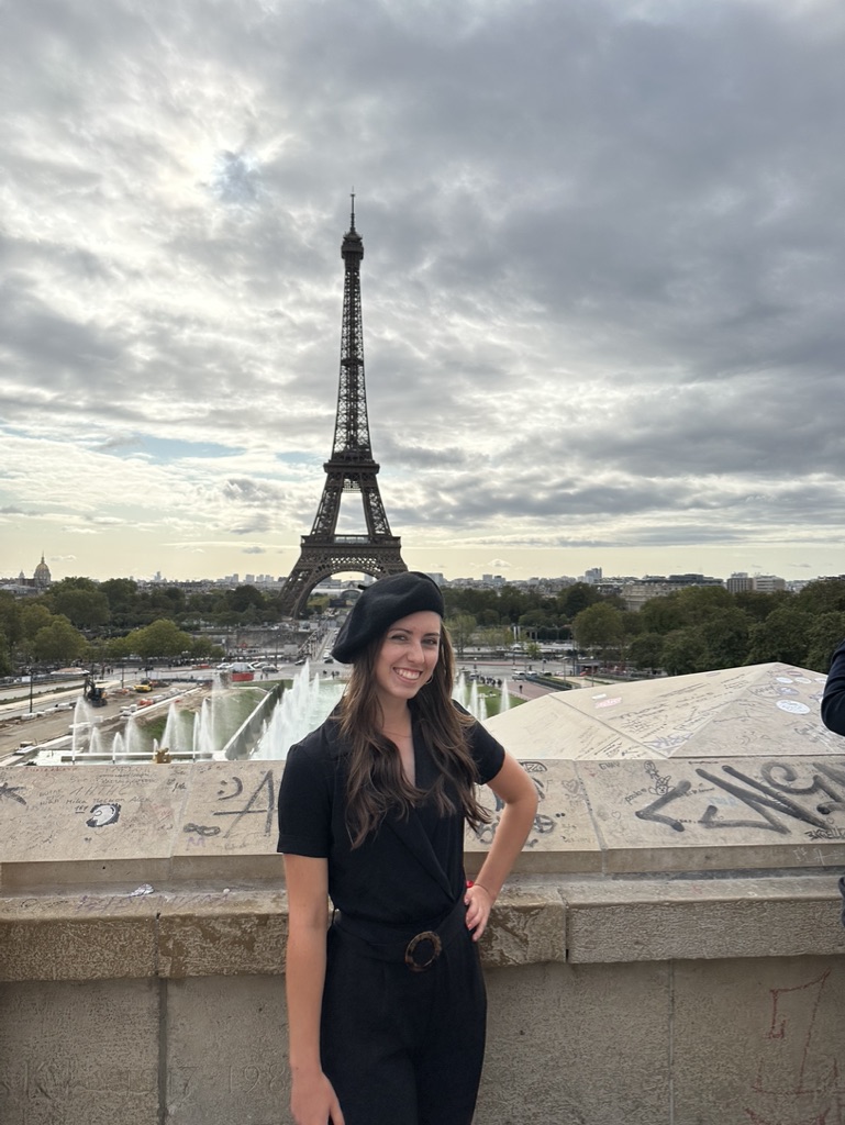 Smith '25 in front of the Eiffel Tour