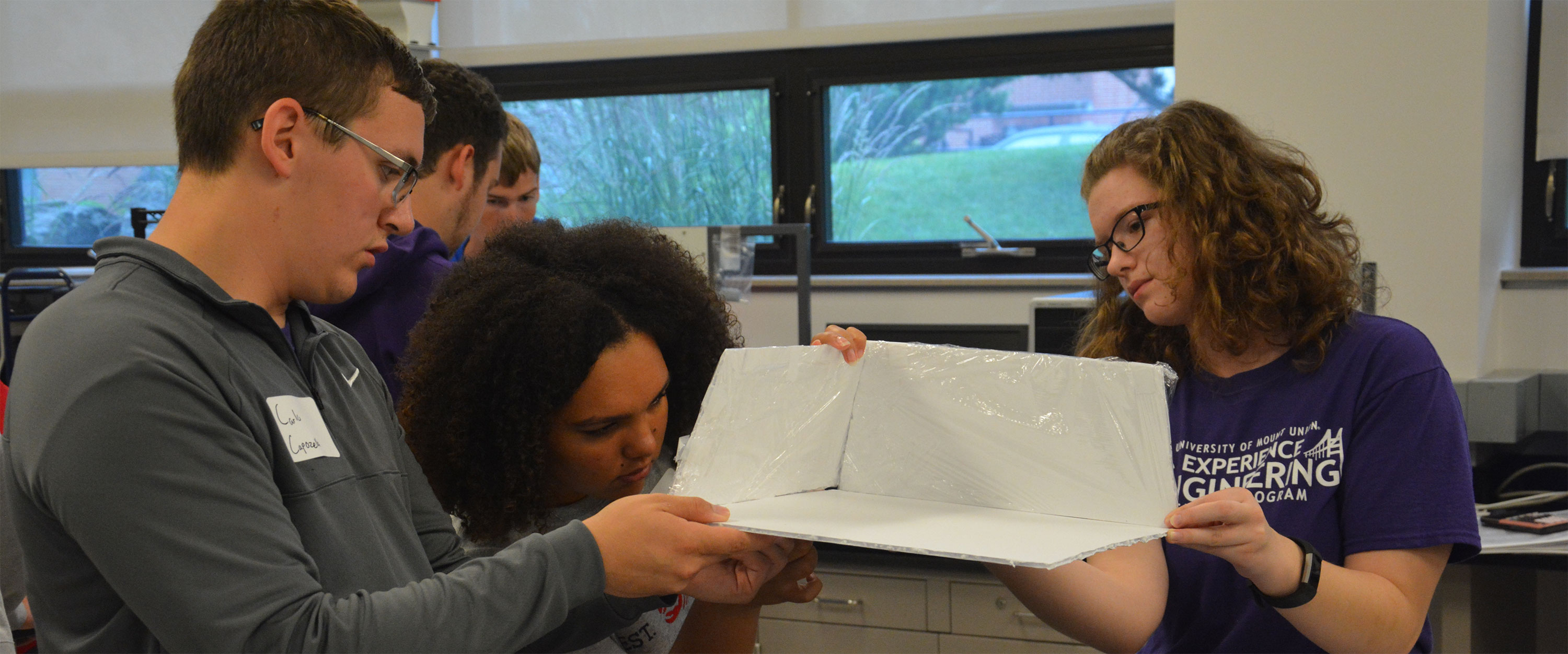 Participants in the Experience Engineering Summer Camp in the engineering lab