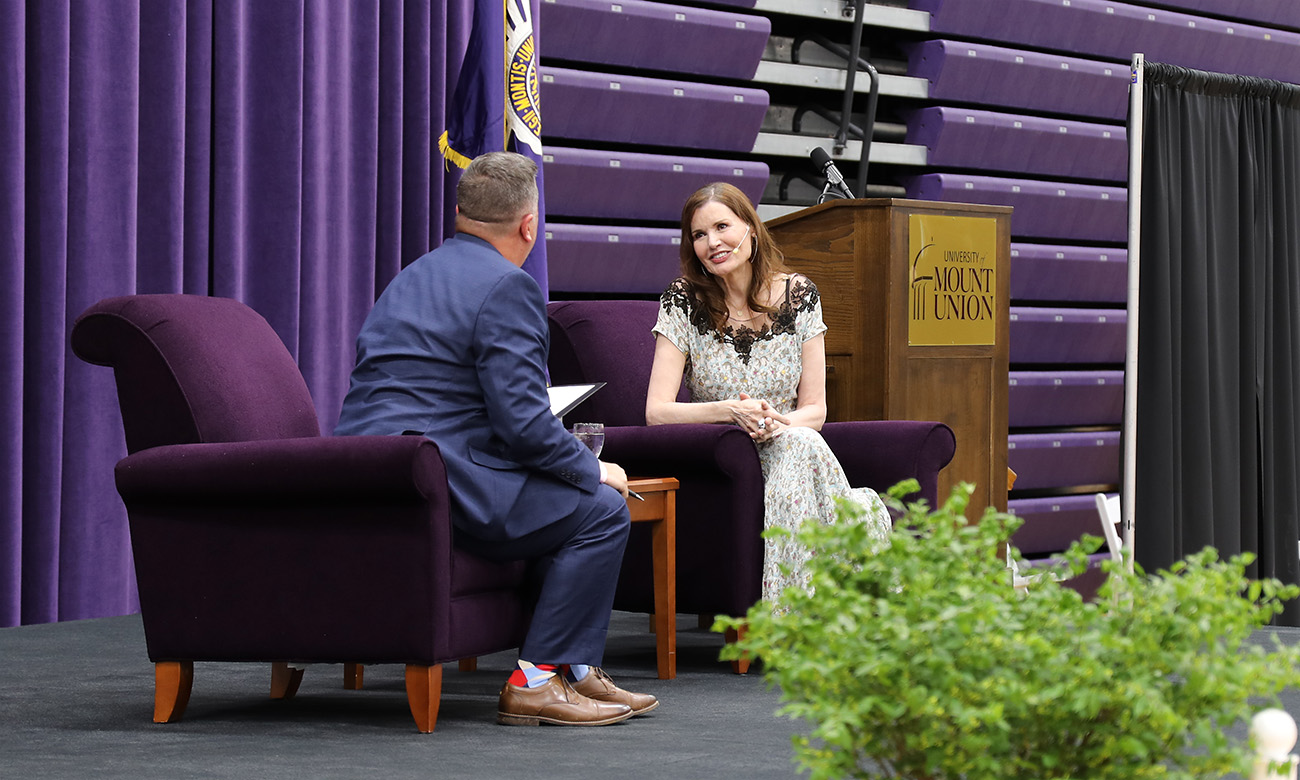 Geena Davis speaking with Kevin Kern on stage
