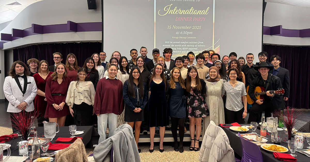 students at 2025 international dinner