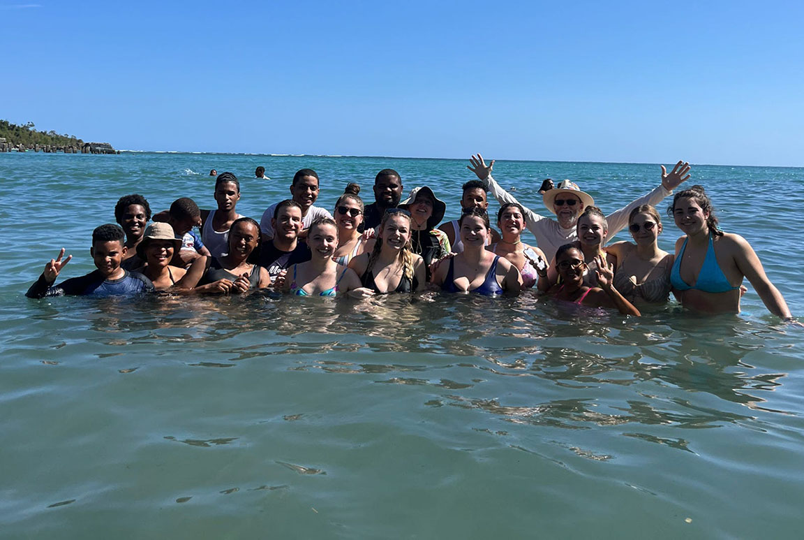 Mount Union students at the beach in the Dominican 