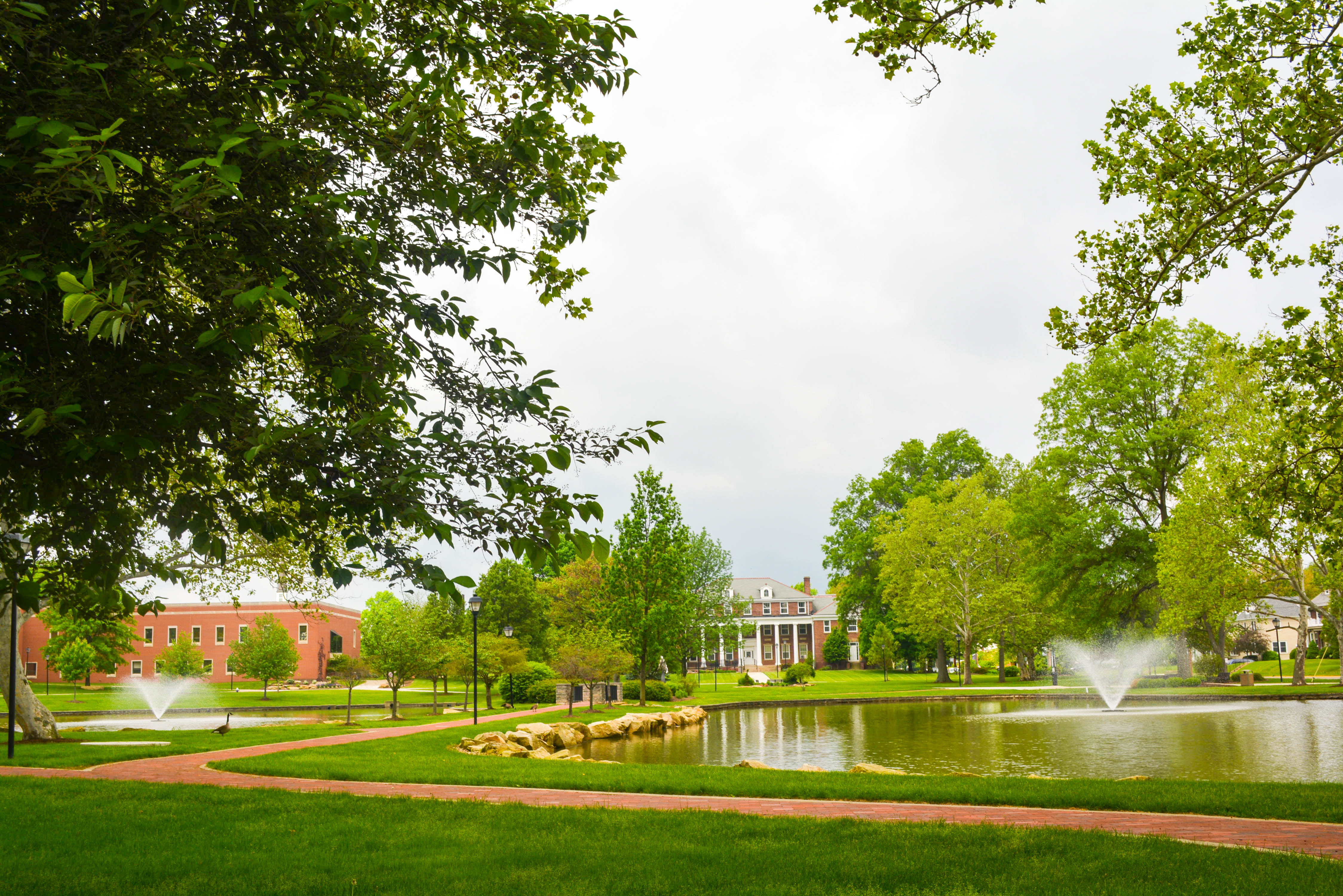 campus lakes