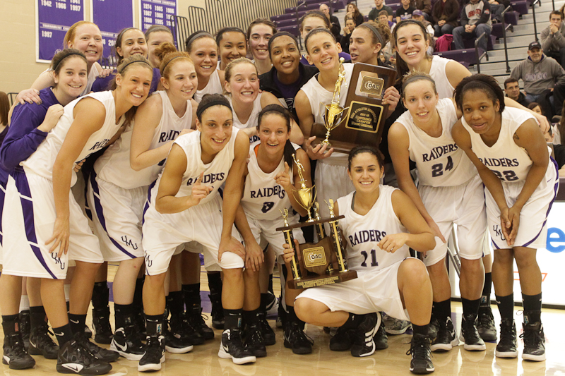 womens basketball team photo